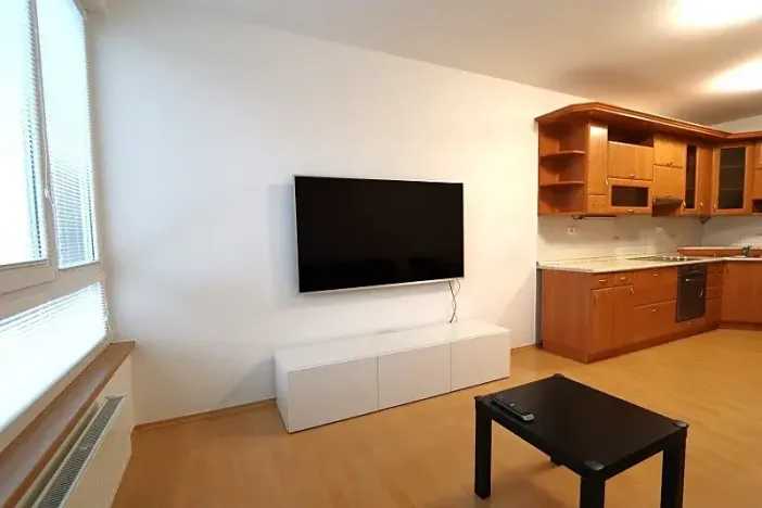 Pronájem bytu 2+kk, Zlín, Na Honech I, 56 m2