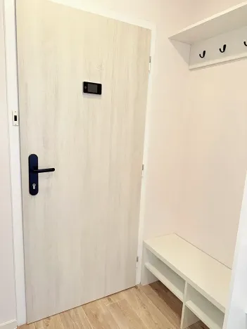 Pronájem bytu 1+1, Liberec, Bezová, 39 m2