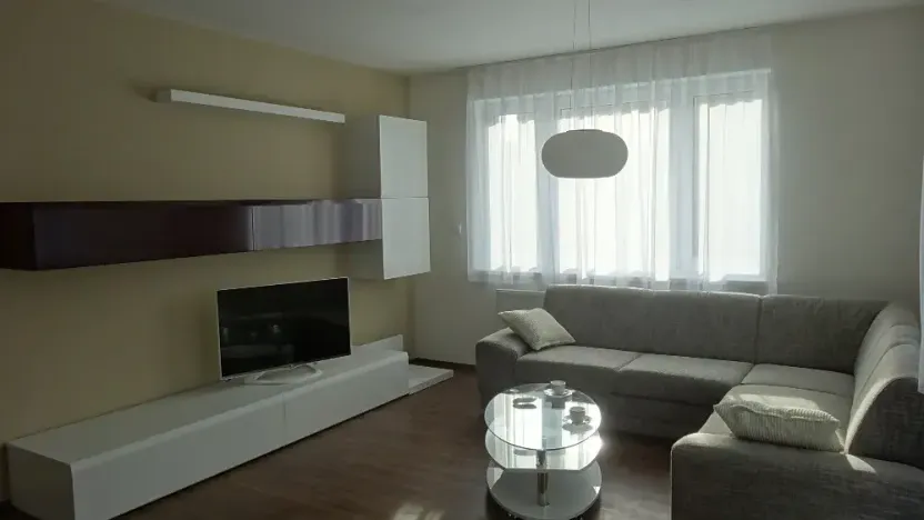 Pronájem bytu 2+kk, Brno, Bochořákova, 78 m2