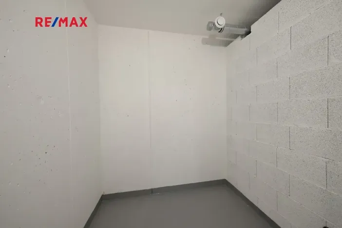 Pronájem bytu 2+kk, Praha - Hloubětín, Poděbradská, 59 m2