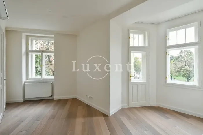 Pronájem bytu 4+kk, Praha - Vinohrady, náměstí Jiřího z Poděbrad, 118 m2