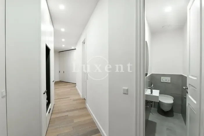 Pronájem bytu 4+kk, Praha - Vinohrady, náměstí Jiřího z Poděbrad, 118 m2