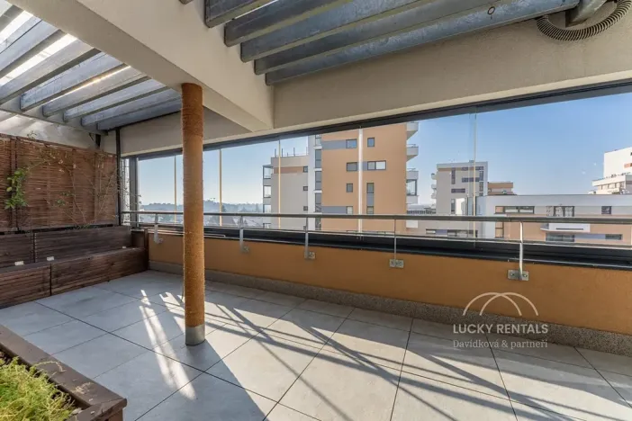 Pronájem bytu 2+kk, Praha - Kamýk, Freiwaldova, 43 m2