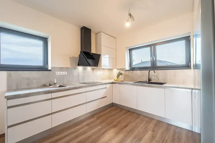 Prodej rodinného domu, Kornatice, 270 m2