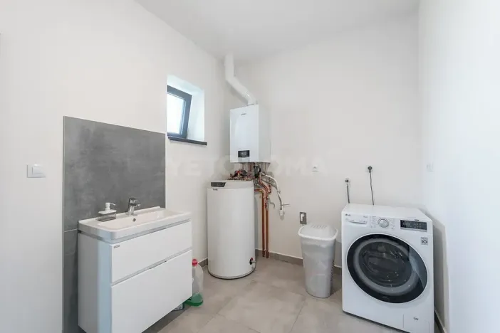 Prodej rodinného domu, Kornatice, 270 m2