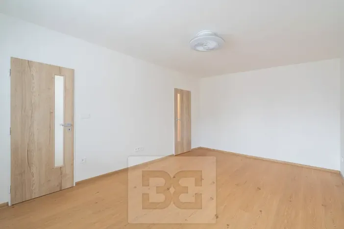 Pronájem bytu 1+1, Praha - Střížkov, Bínova, 32 m2