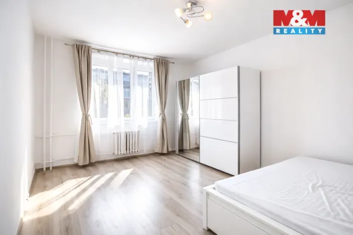 Pronájem bytu 3+kk, Praha - Vysočany, Podnádražní, 72 m2