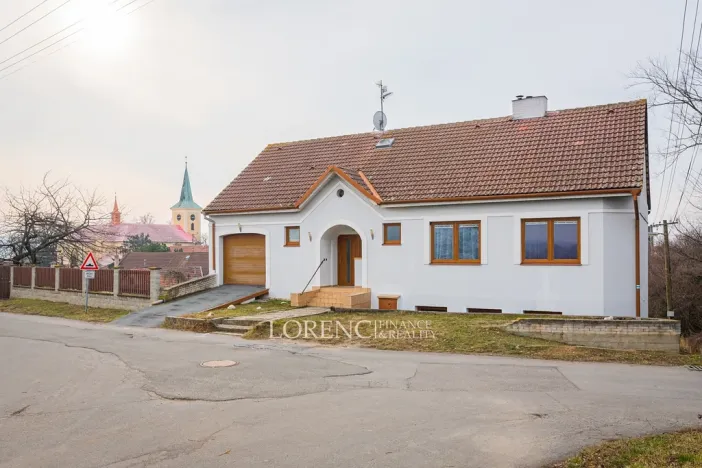 Prodej rodinného domu, Hroznová Lhota, 327 m2