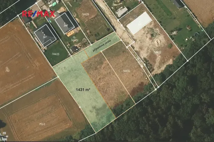 Prodej pozemku pro bydlení, Hradečno, 1431 m2