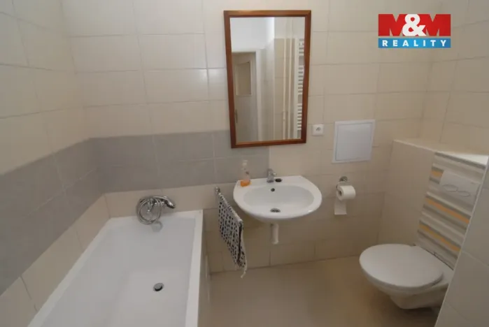 Pronájem bytu 2+1, Hořovice, Palachova, 58 m2