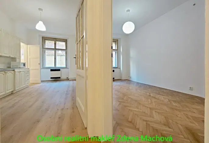 Pronájem bytu 2+kk, Praha - Žižkov, Hartigova, 43 m2