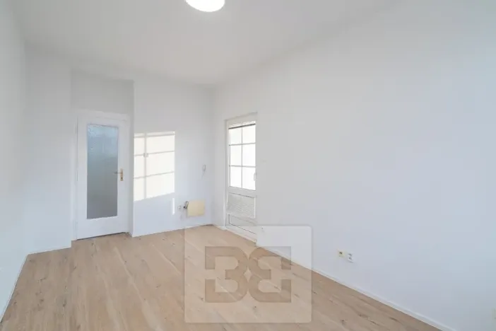 Pronájem bytu 3+1, Praha - Libeň, Na stráži, 110 m2