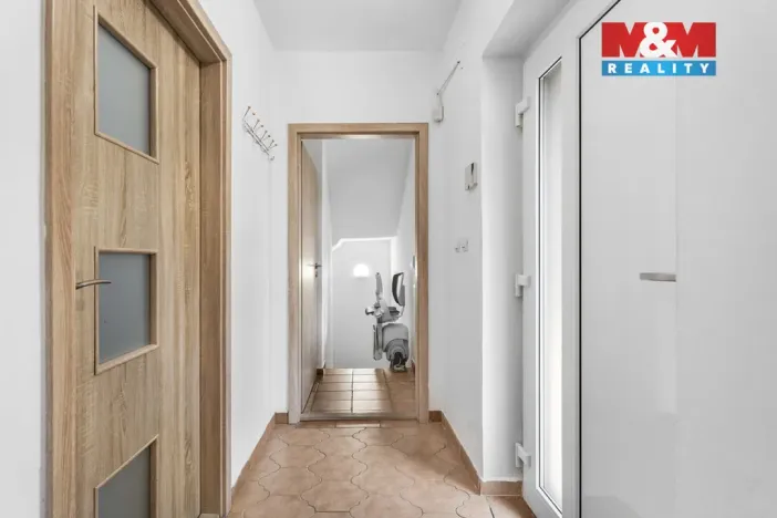 Prodej rodinného domu, Očihov, 280 m2