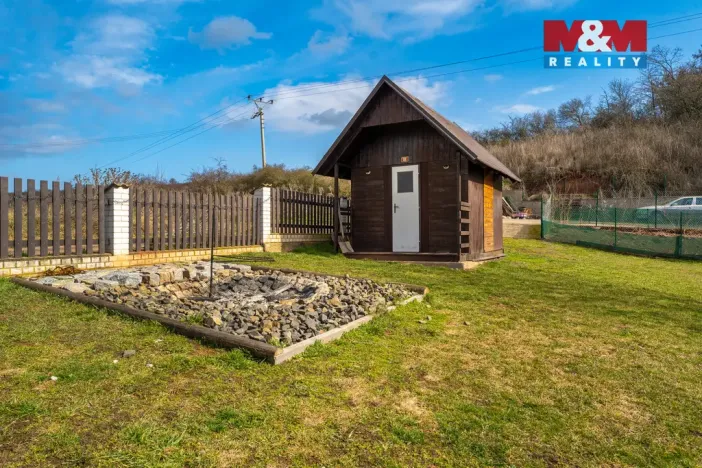 Prodej rodinného domu, Očihov, 280 m2