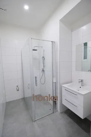 Pronájem bytu 2+kk, Praha - Holešovice, Dělnická, 50 m2