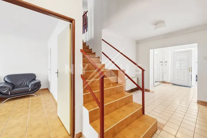 Prodej rodinného domu, Praha - Kyje, Stulíková, 375 m2