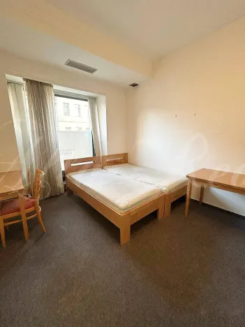 Pronájem bytu 4+1, Brno - Komárov, Komárovské nábřeží, 18 m2