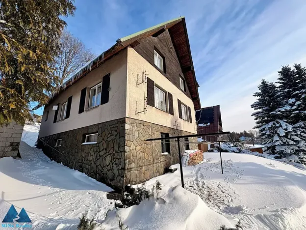 Prodej rodinného domu, Strážné, 180 m2