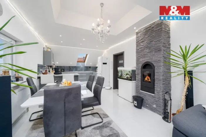 Prodej rodinného domu, Osek, Sokolská, 345 m2