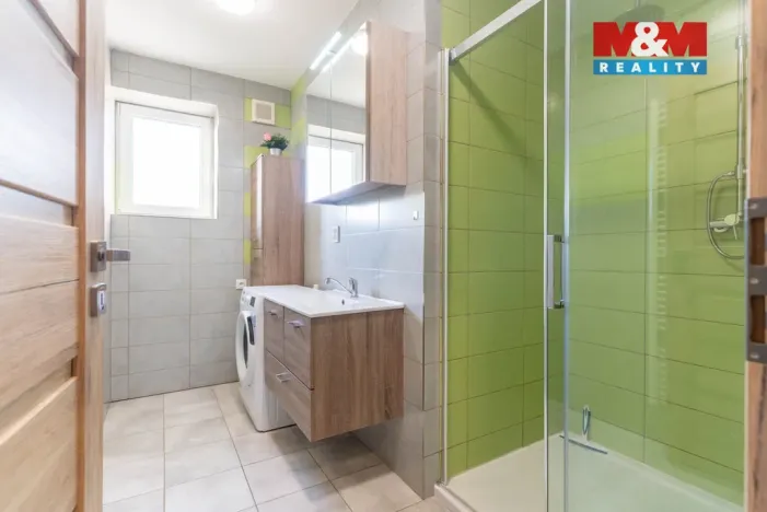 Prodej rodinného domu, Okrouhlá, 222 m2