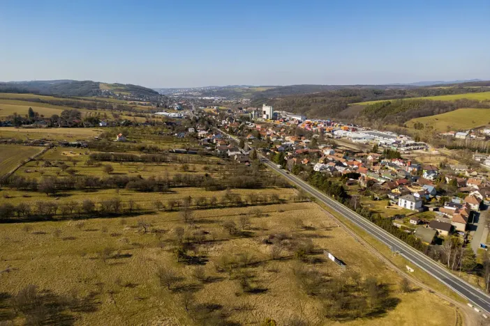 Prodej komerčního pozemku, Lípa, 2603 m2