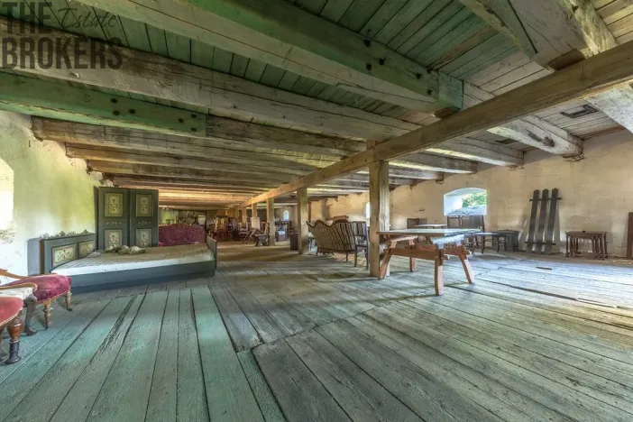 Prodej komerční, Buzice, 1800 m2