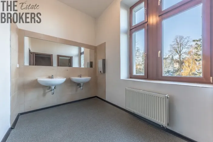 Pronájem kanceláře, Liberec - Liberec I-Staré Město, Vítězná, 230 m2