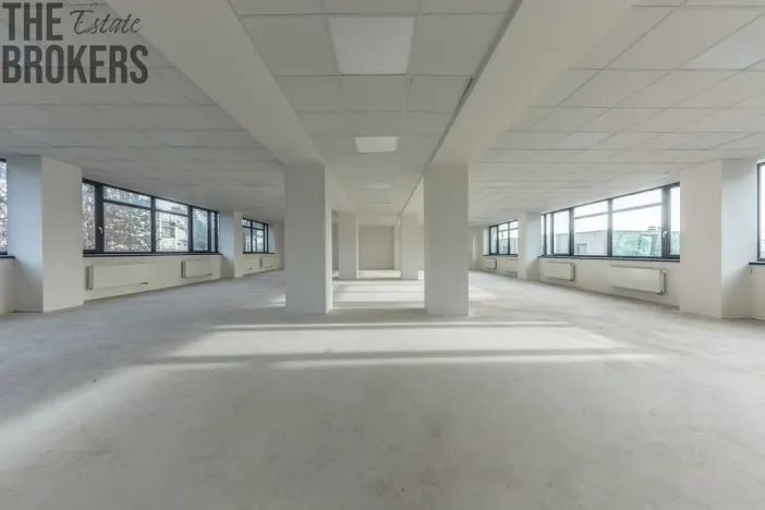 Pronájem kanceláře, Praha - Strašnice, Průběžná, 375 m2