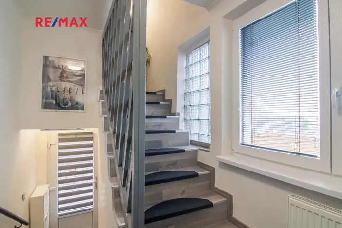 Prodej rodinného domu, Milovice, 249 m2