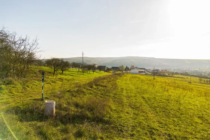 Prodej pozemku, Hradčovice, 2487 m2