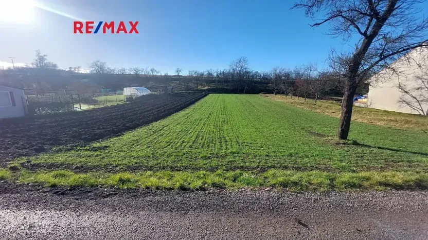 Prodej pozemku pro bydlení, Prace, 842 m2