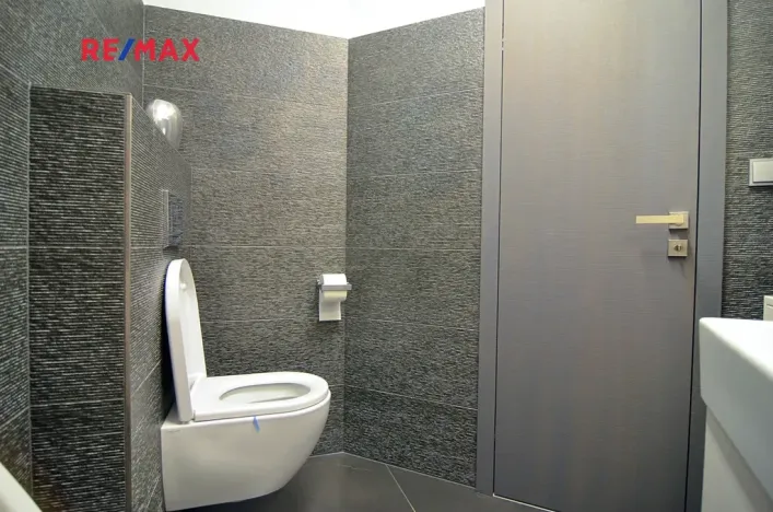 Prodej bytu 3+1, Břeclav, Slovácká, 137 m2