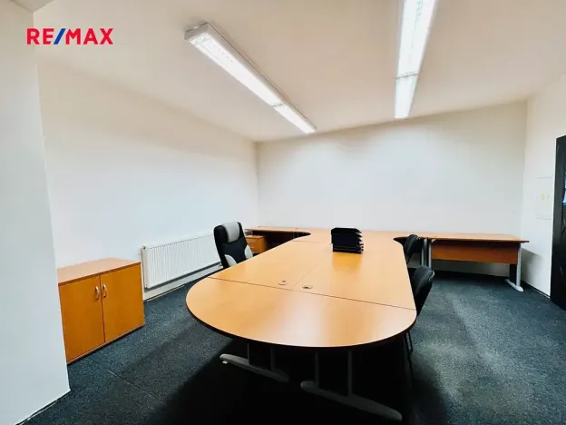 Pronájem kanceláře, Kyjov, 72 m2