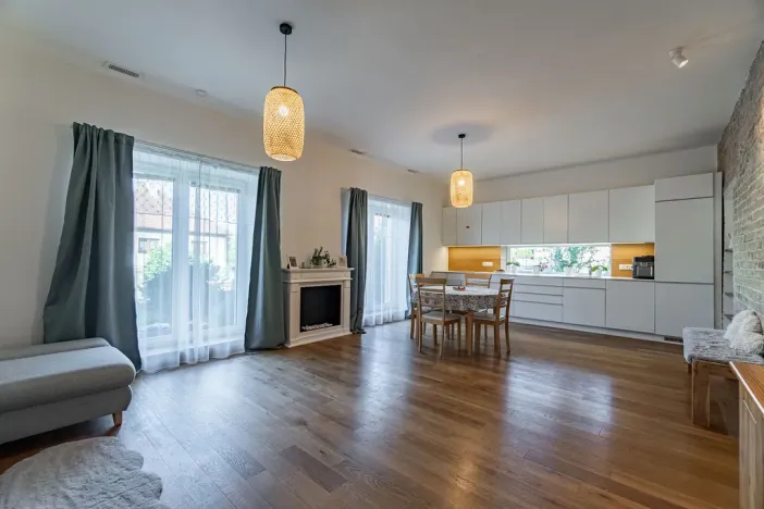 Prodej rodinného domu, Zlín - Kostelec, Lešenská, 200 m2