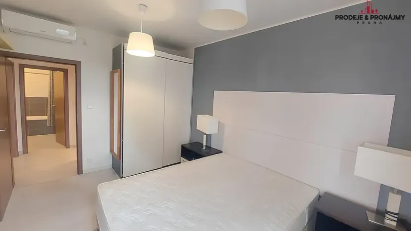 Pronájem bytu 2+kk, Praha - Vysočany, Pod Harfou, 55 m2