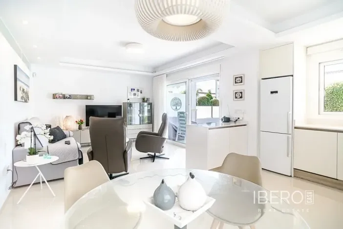 Prodej bytu 3+kk, Cardedeu, Španělsko, 81 m2