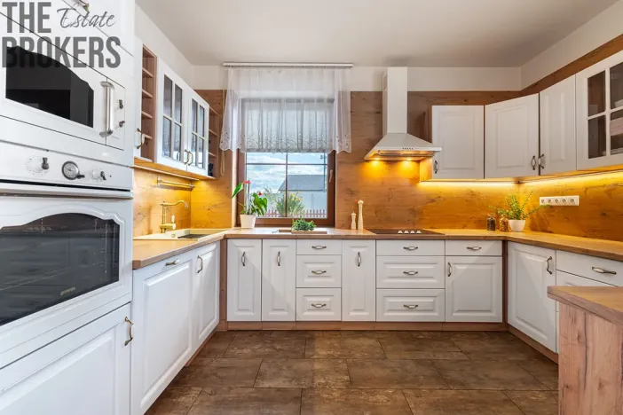 Prodej rodinného domu, Kovanice, 201 m2