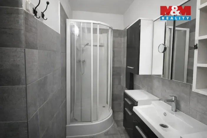 Prodej rodinného domu, Postoloprty - Levonice, 190 m2