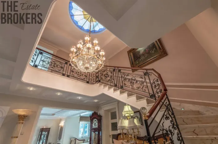 Prodej rodinného domu, Praha - Dolní Měcholupy, U přejezdu, 359 m2