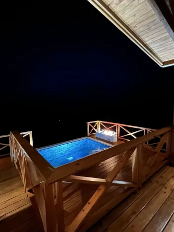 Prodej rodinného domu, Coxen Hole, Roatán, Honduras, 238 m2