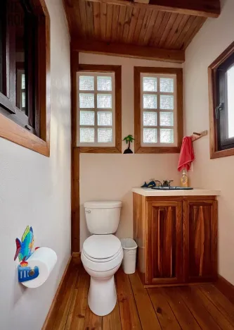 Prodej rodinného domu, Coxen Hole, Roatán, Honduras, 419 m2