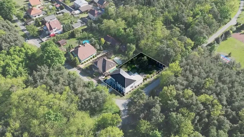 Prodej rodinného domu, Tři Dvory, 235 m2