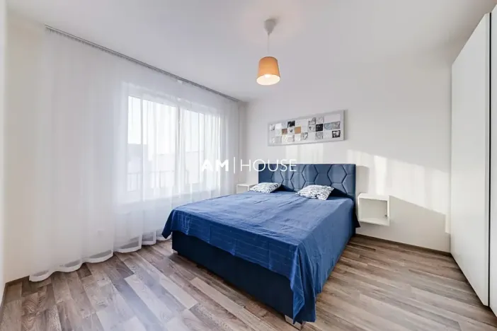 Pronájem bytu 2+kk, Praha - Hloubětín, Poděbradská, 58 m2