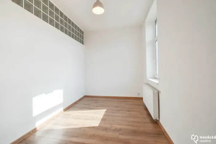 Pronájem bytu 3+kk, Olomouc, Jeremenkova, 48 m2