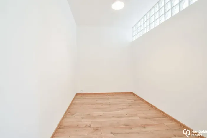 Pronájem bytu 3+kk, Olomouc, Jeremenkova, 48 m2