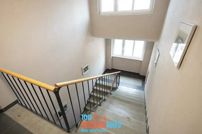 Pronájem bytu 2+1, Praha - Střešovice, Na Hubálce, 35 m2