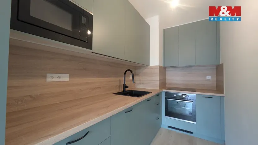 Prodej bytu 2+kk, Praha - Hloubětín, Poděbradská, 59 m2