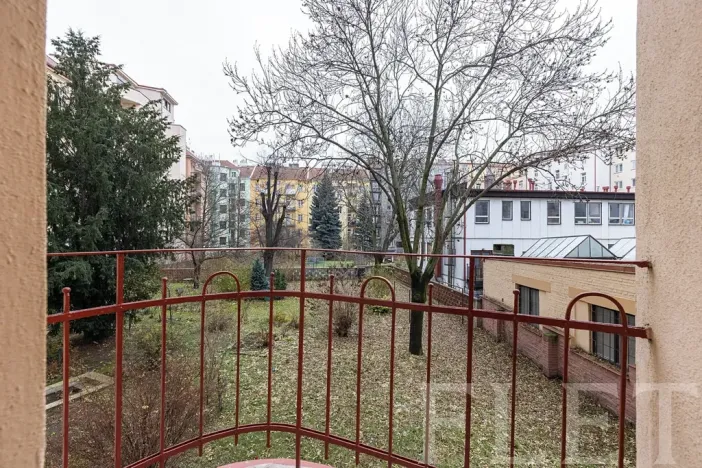 Prodej bytu 2+kk, Praha - Holešovice, U Uranie, 49 m2