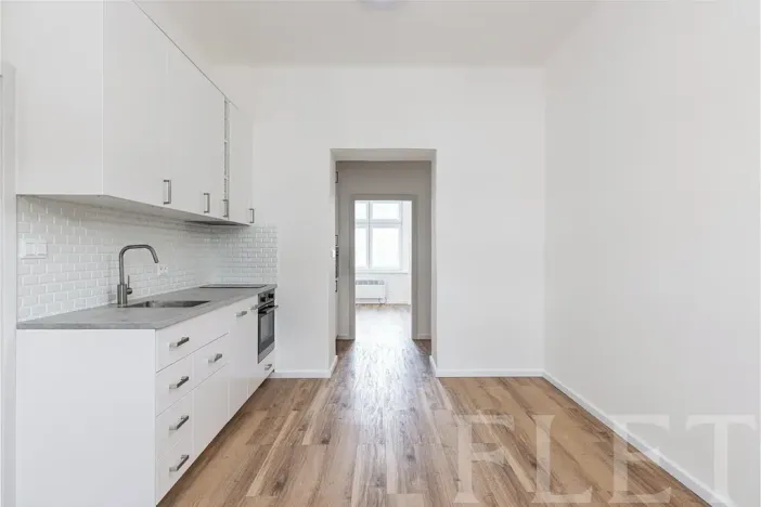 Prodej bytu 2+kk, Praha - Holešovice, U Uranie, 49 m2