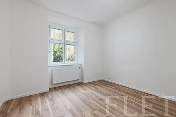 Prodej bytu 2+kk, Praha - Holešovice, Komunardů, 50 m2